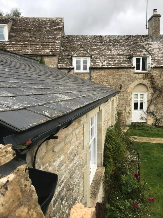The Old Post Office Studio Apartment In A Beautiful Cotswold Village Cirencester Exterior foto